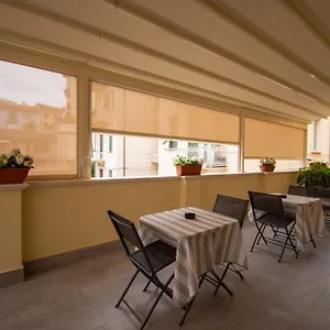 Maison d'hôtes E - Rent And Le Nel Corso - Adults Only, La Spezia